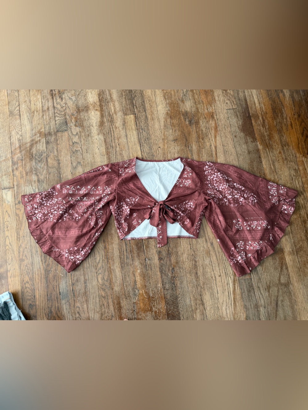 Source Unknown Mauve Floral Tie-Front Crop Top